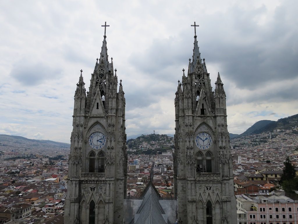 Quito - Basilica del Voto Nacional