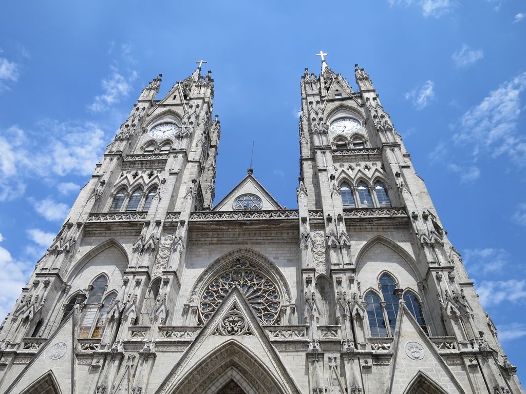 Quito - Basilica del Voto Nacional