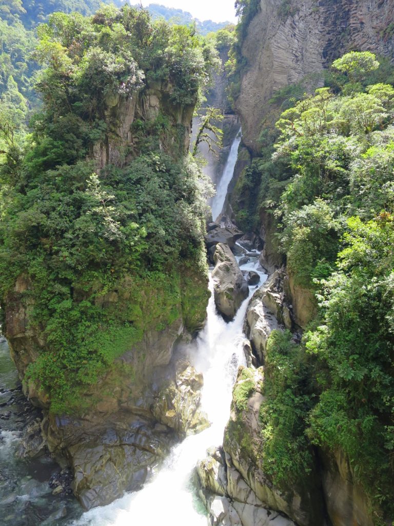 Ruta de las Cascadas nach Puyo