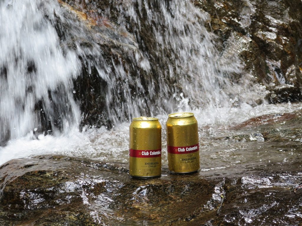 Erfrischung am Wasserfall in Minca